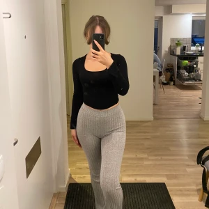 Ribbade tights Gina tricot - Gråa sköna ribbade tights från Gina tricot i storlek XS. 