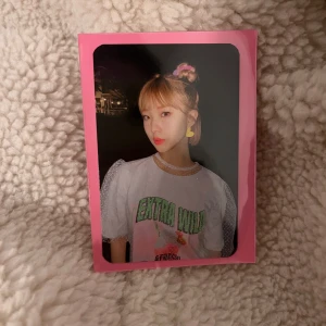 Yeojin photocard - Yeojin från Loona säljes för 50 kr + 15 kr frakt :) 