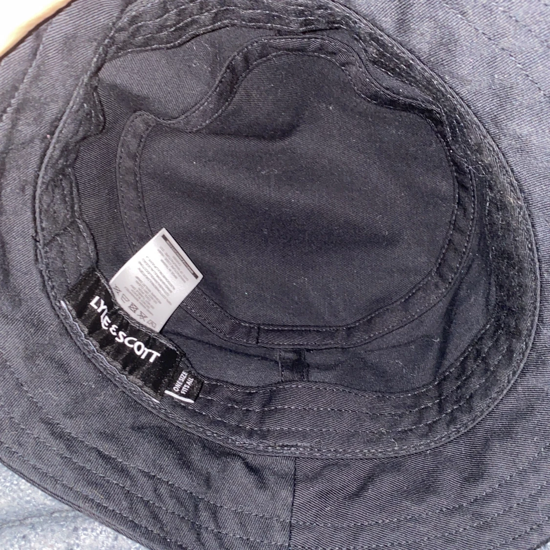 Lyle & scott fiskehatt  - 90