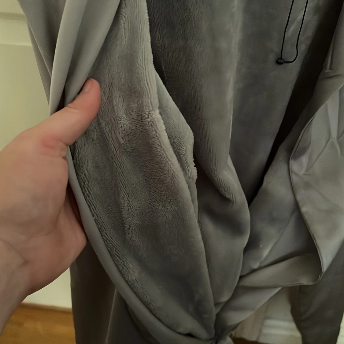 En supermysig morgonrock i siden och med teddyfleece inuti!  - 91