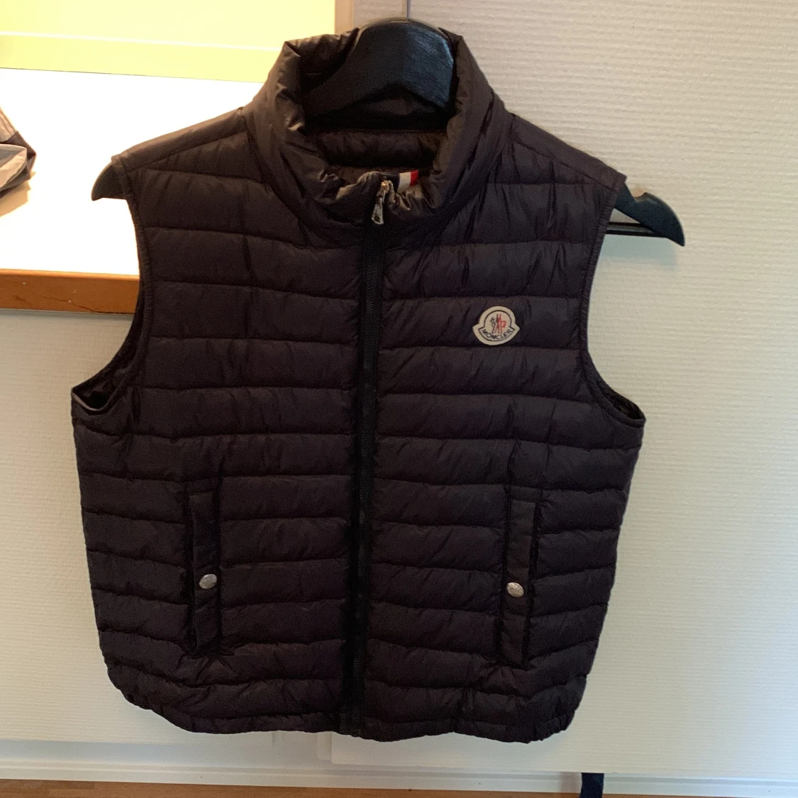 Moncler väst - 90