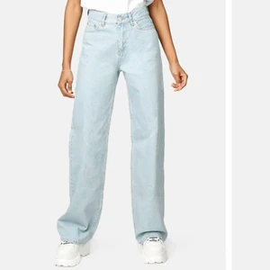 junkyard wide leg jeans - storlek 28, använda max 2-3 gånger 🌟