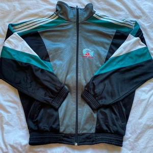 Sport zipup - Köpt på humana i bra skick