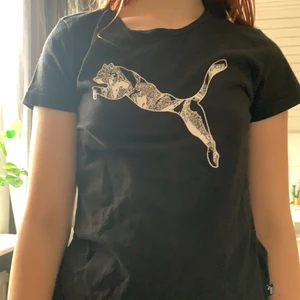 T-shirt  - Aldrig använd! +frak