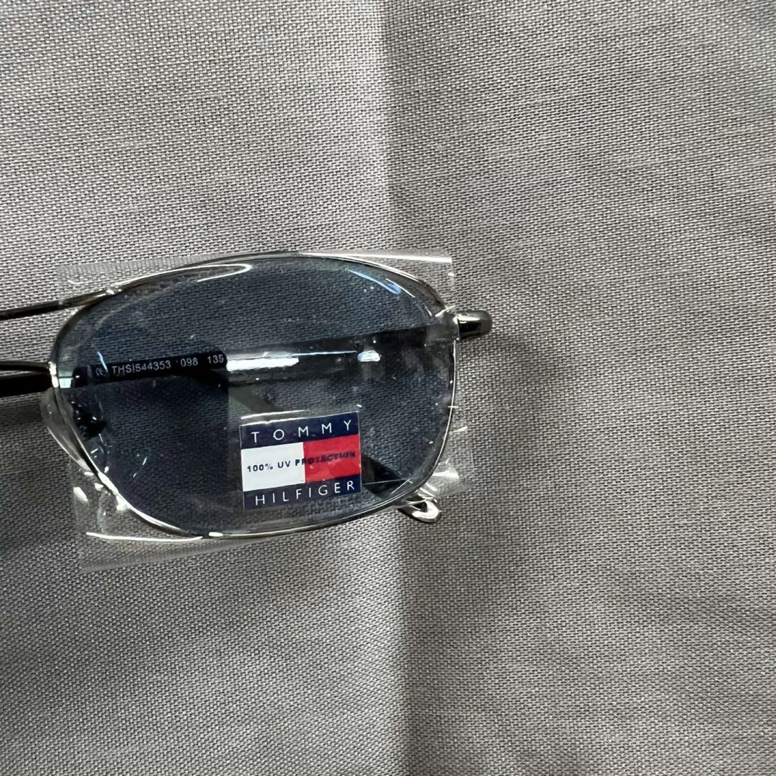 Tommy Hilfiger glasögon  - 91