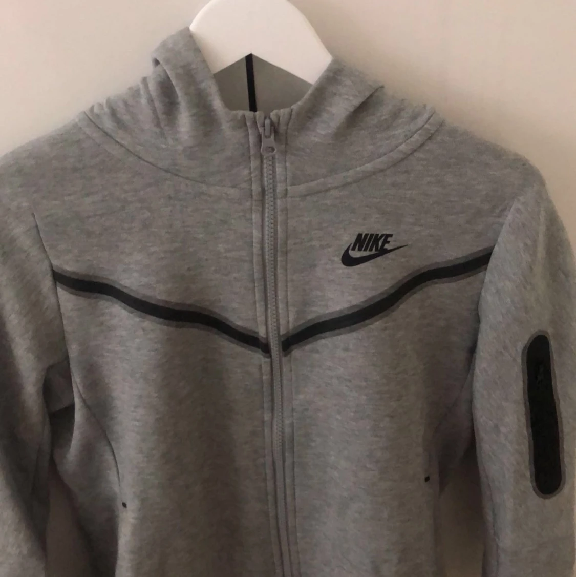 Nike tech fleecetröja 