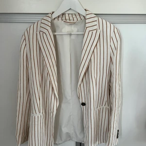 Kavaj  - Kavaj från HM i storlek 36, använd ett fåtal gånger