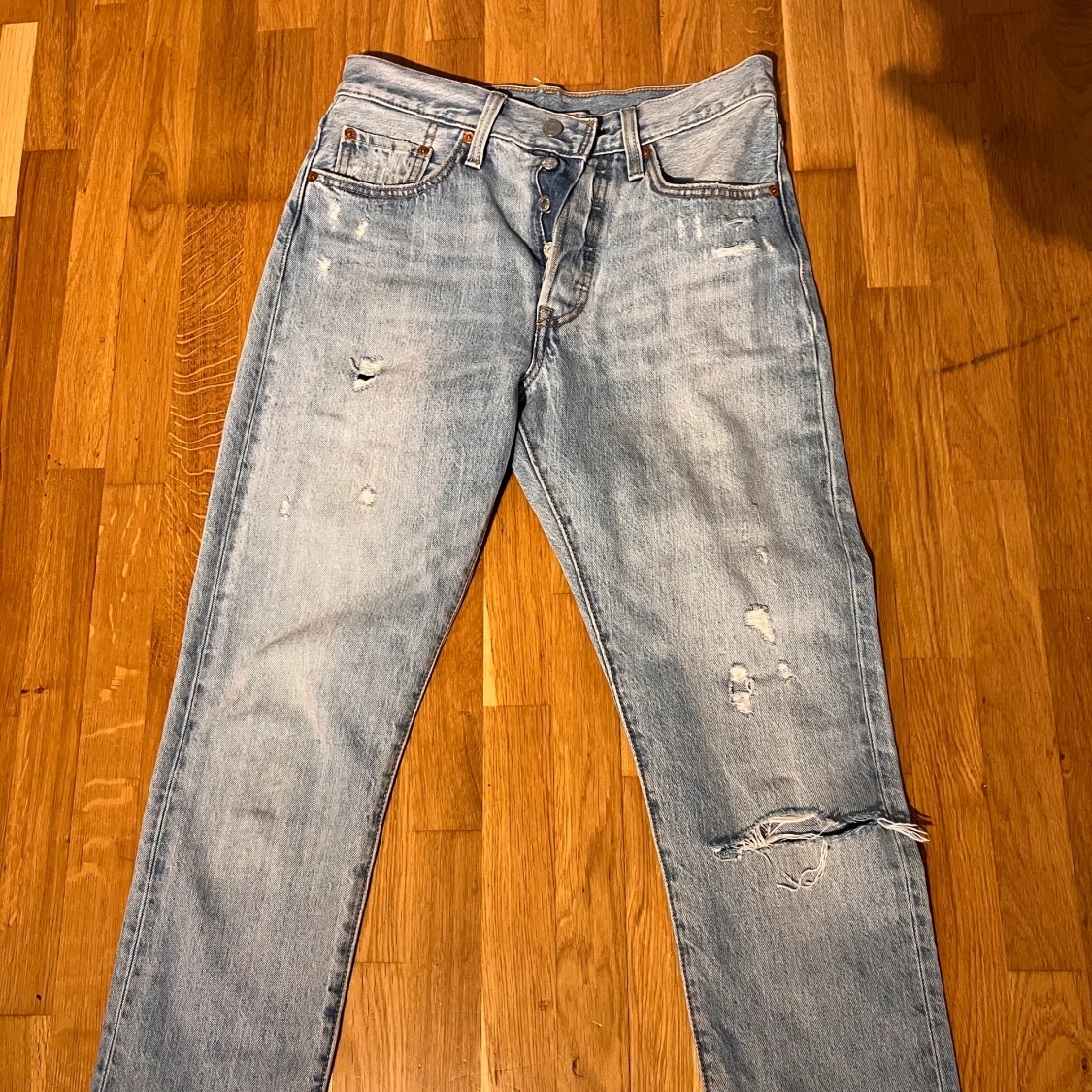 Levis jeans håliga 501S - 90
