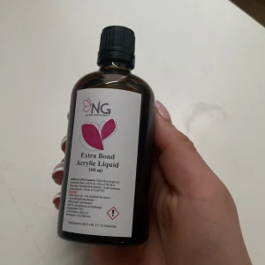 Acrylic monomer - Monomer till akryl naglar. HELT OÖPPNAD INTE ANVÄND 