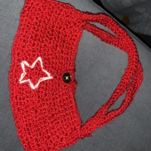 Handgjord handväska  - Handmade handväska! Kan fås i vilken färg som helst.