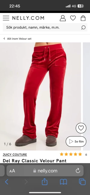 Röda juicy byxor  - Röda juicy byxor storlek xxs  Liten skada på snöret men inget man tänker på. Säljer pågrund av att dem är alldeles för korta för mig.