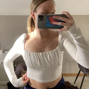 Topp - Jättesöt vit topp🤍