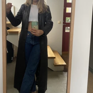 Skinnjacka  - Världens finaste skinnjacka som jag säljer då jag har två nästan helt lika.   Köpt vintage i Berlin🪷 