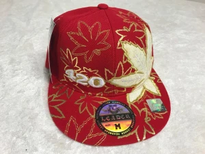 Kanadensiska broderi Kepsar  - Vuxen stlk  Frakt 49kr