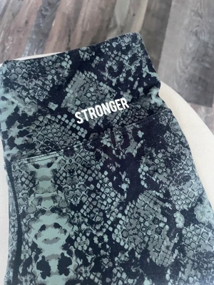 Stronger tights  - Superfina stronger tights! Nypris (799kr) köparen står för frakten!🎀