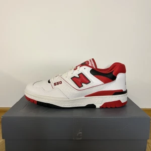 New Balance 550 - Säljer dessa oanvända, storlek 45