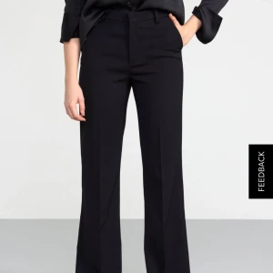 Lindex kostymbyxor - Säljer dem populära ”Fiona” kostymbyxorna från Lindex. Köpta för 599kr. Säljer för 250kr + frakt