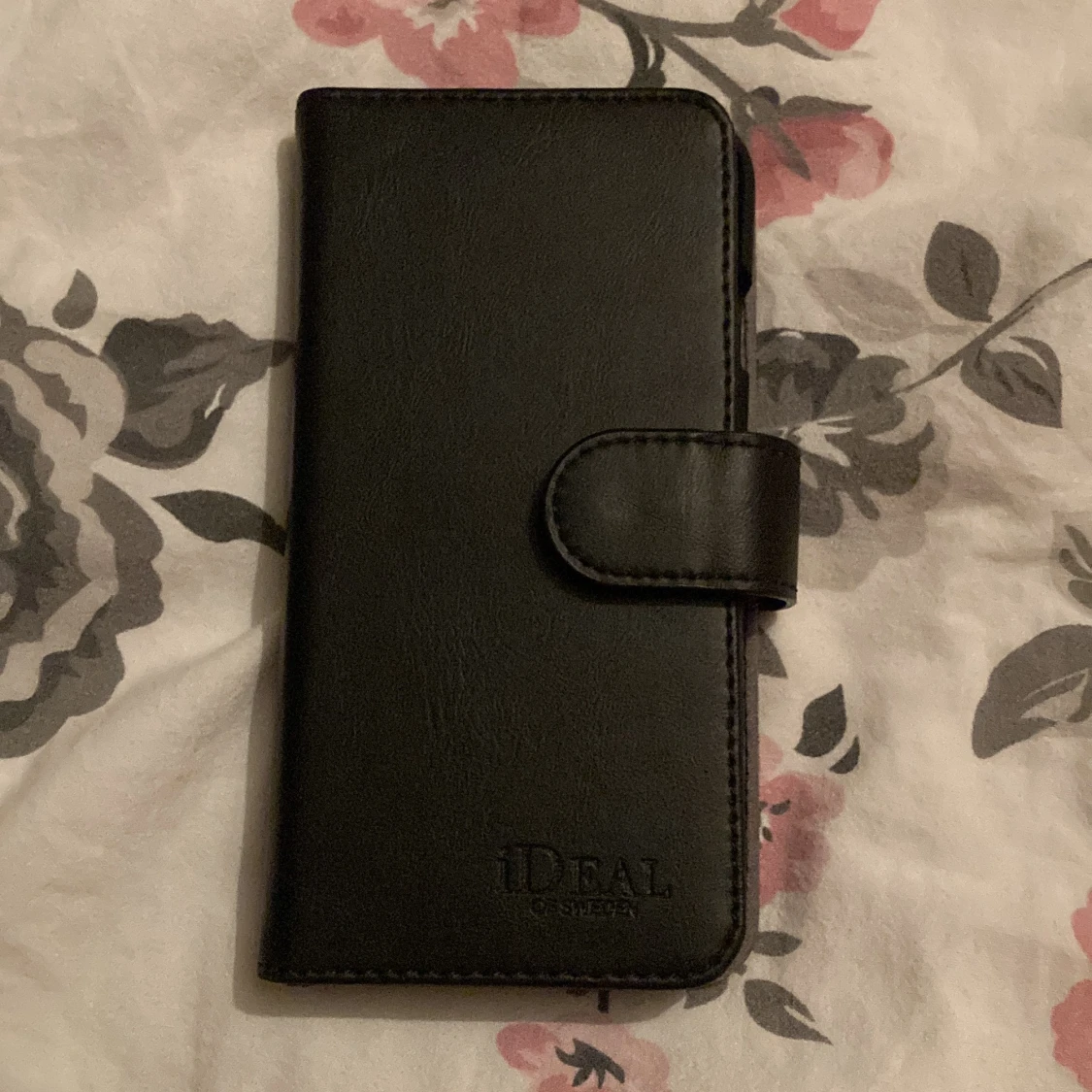 Ideal of Sweden fodral + skal