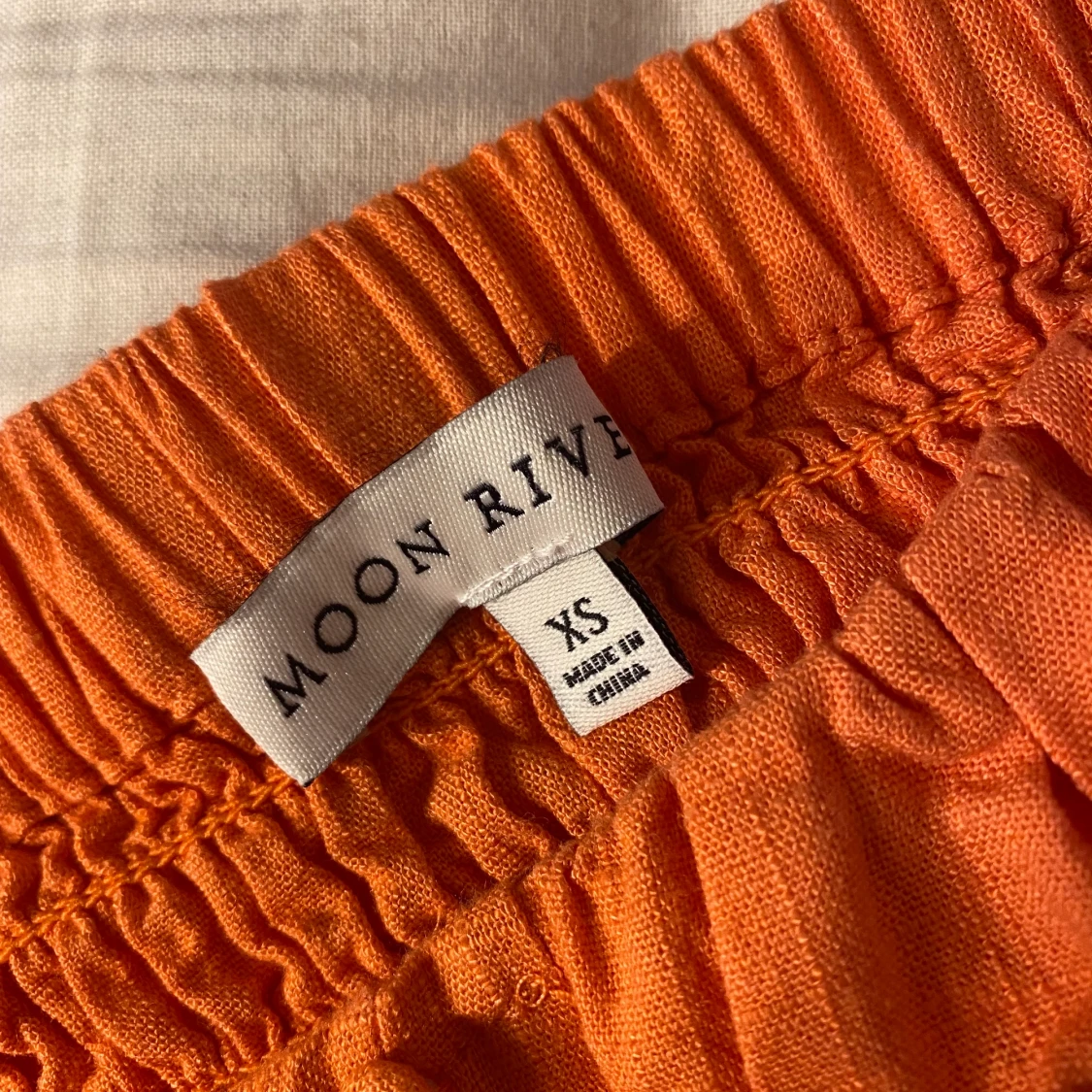 Gullig topp/blus  - 90