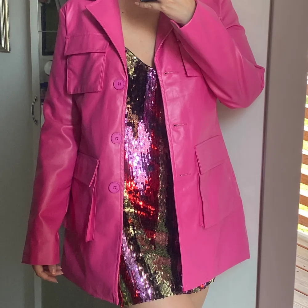 Pink Pu leather jacket From Pretty Little Thing  Eu 36- fits Eu 38 ( I am )  + 54 kr Postnord Tracking delivery. Jackor.