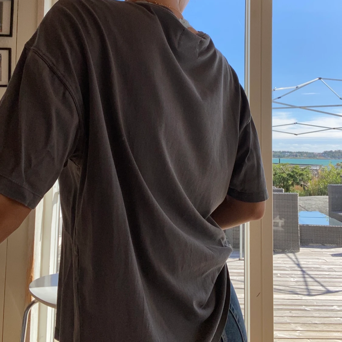 Grå t-shirt strl S - 91