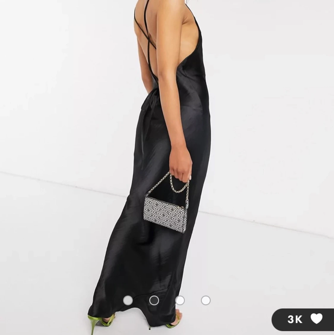 Svart Maxiklänning i satin - 90