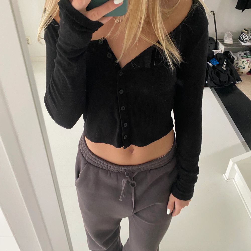 Ribbad tröja från bershka🫶🏼🫶🏼. Tröjor & Koftor.