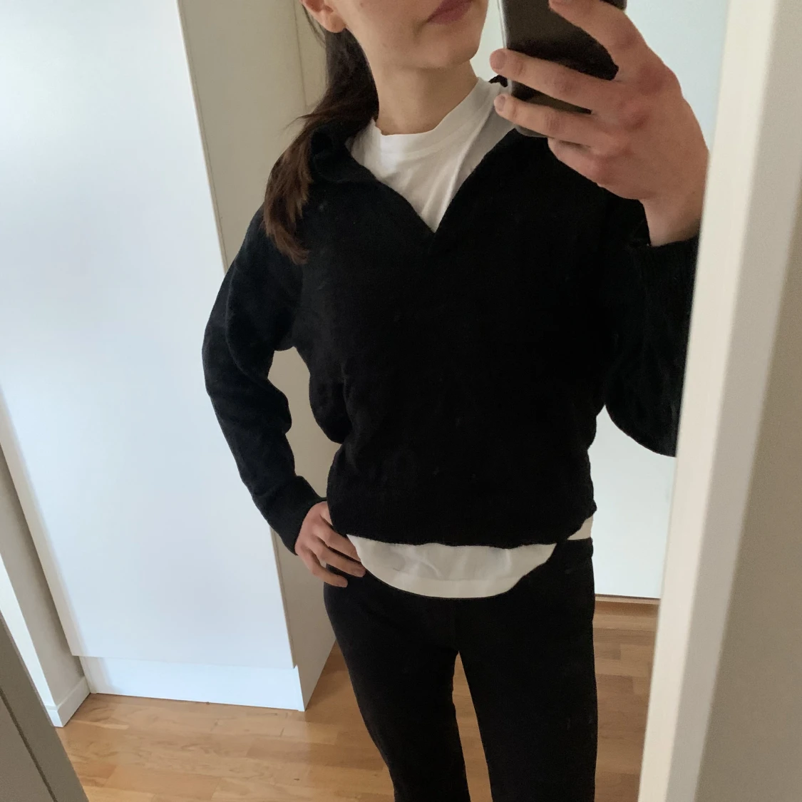 Svart stickad tröja 