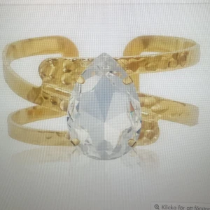 Caroline Svedbom armband - Säljer mina oanvända armband, nypris 1195 kr/st. Mitt pris 500 kr styck. Kan skickas mot fraktavg