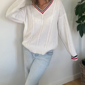 Stickad tröja - Cool stickad tröja köpt på Humana❤️