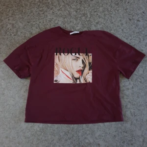 Only t-shirt stl M. - Oanvänd t-shirt stl M.