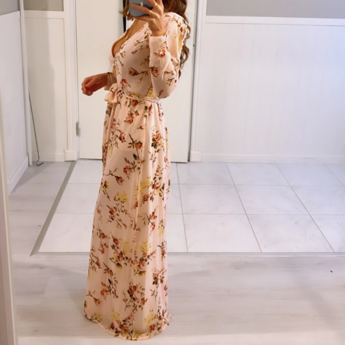 Lång klänning i stl 34 XS  - 90