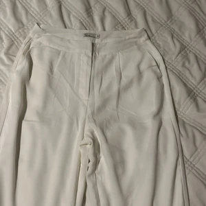 Kostymbyxor - Kostymbyxor aldriga använda