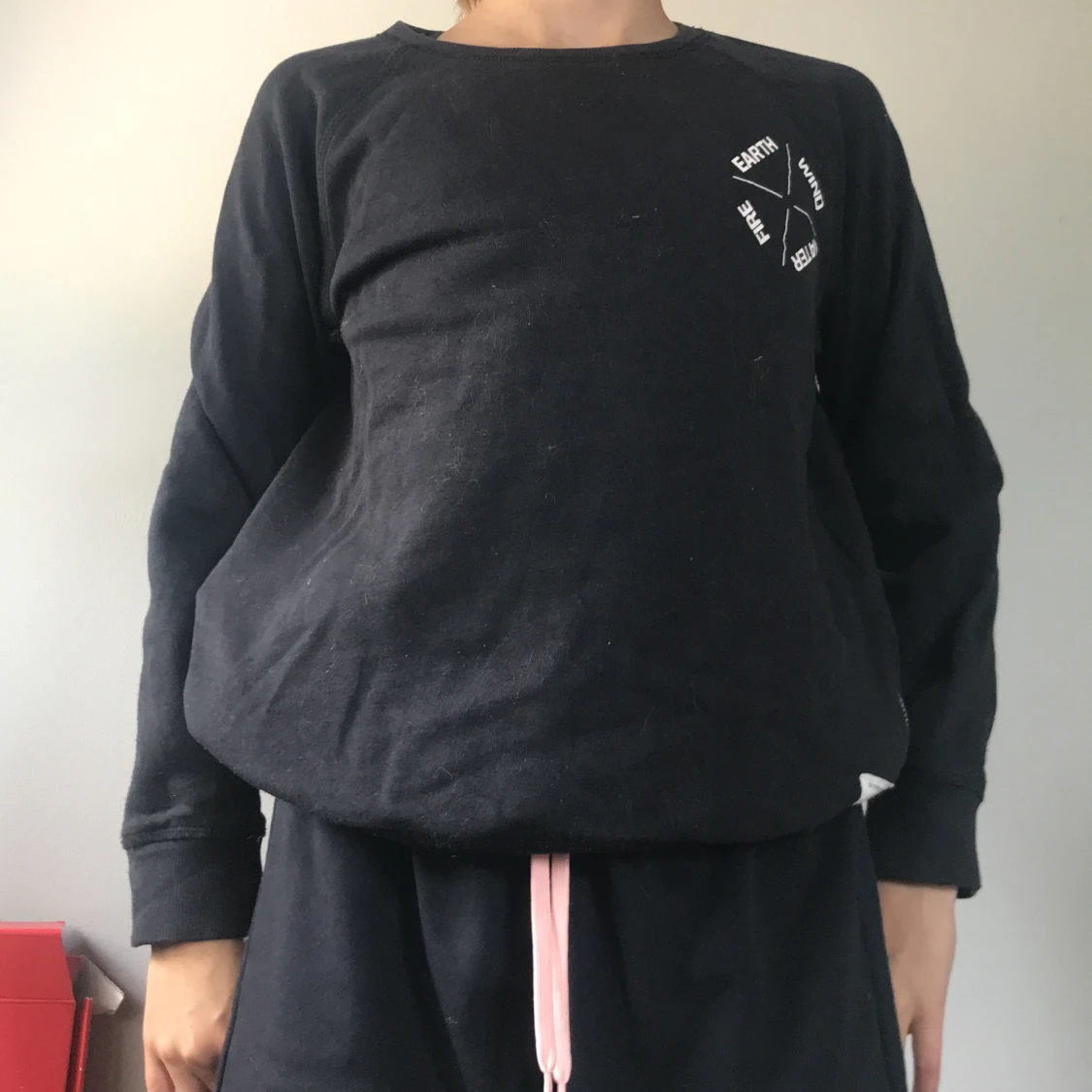 Jag säljer dom här huvtröjorna! - 91