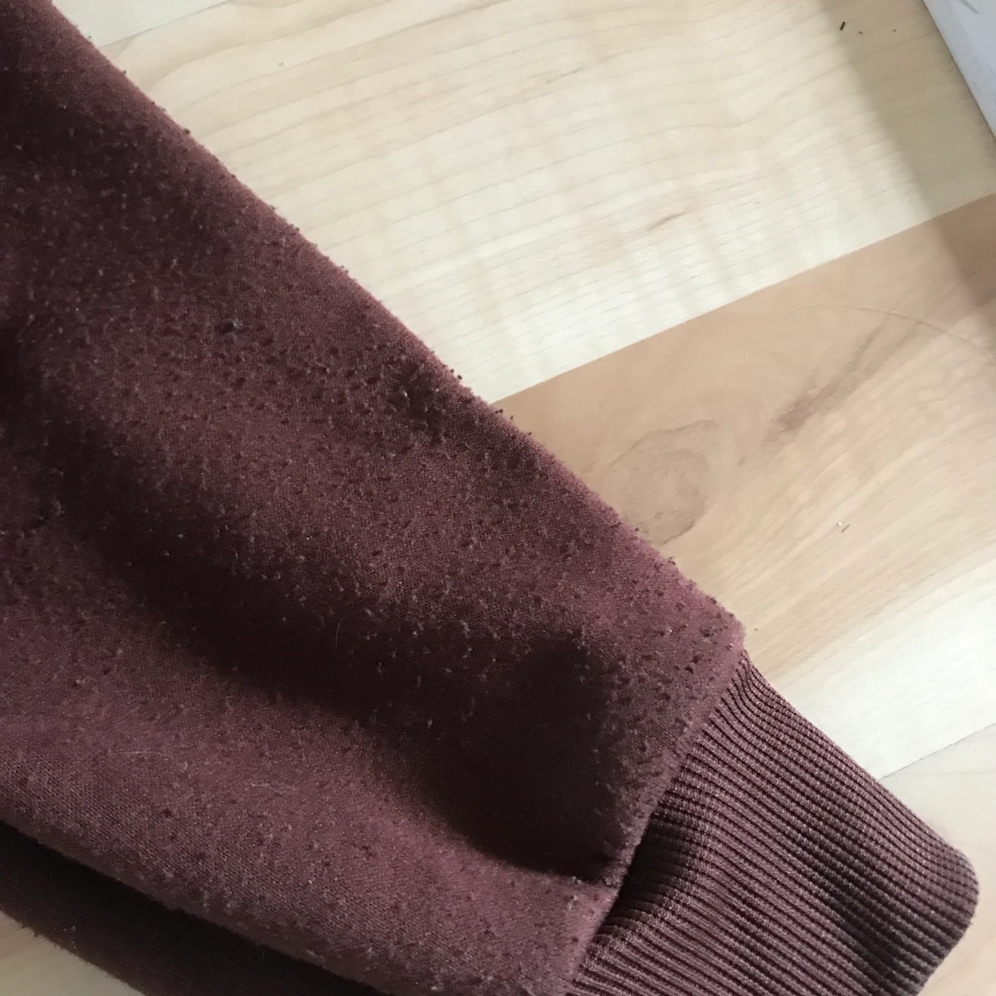 Brun zip up hoodie stolek L - 91