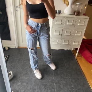 Säljer mina jeans från Gina använda väldigt sällan  - Sällan använda,ordinarie pris 600kr