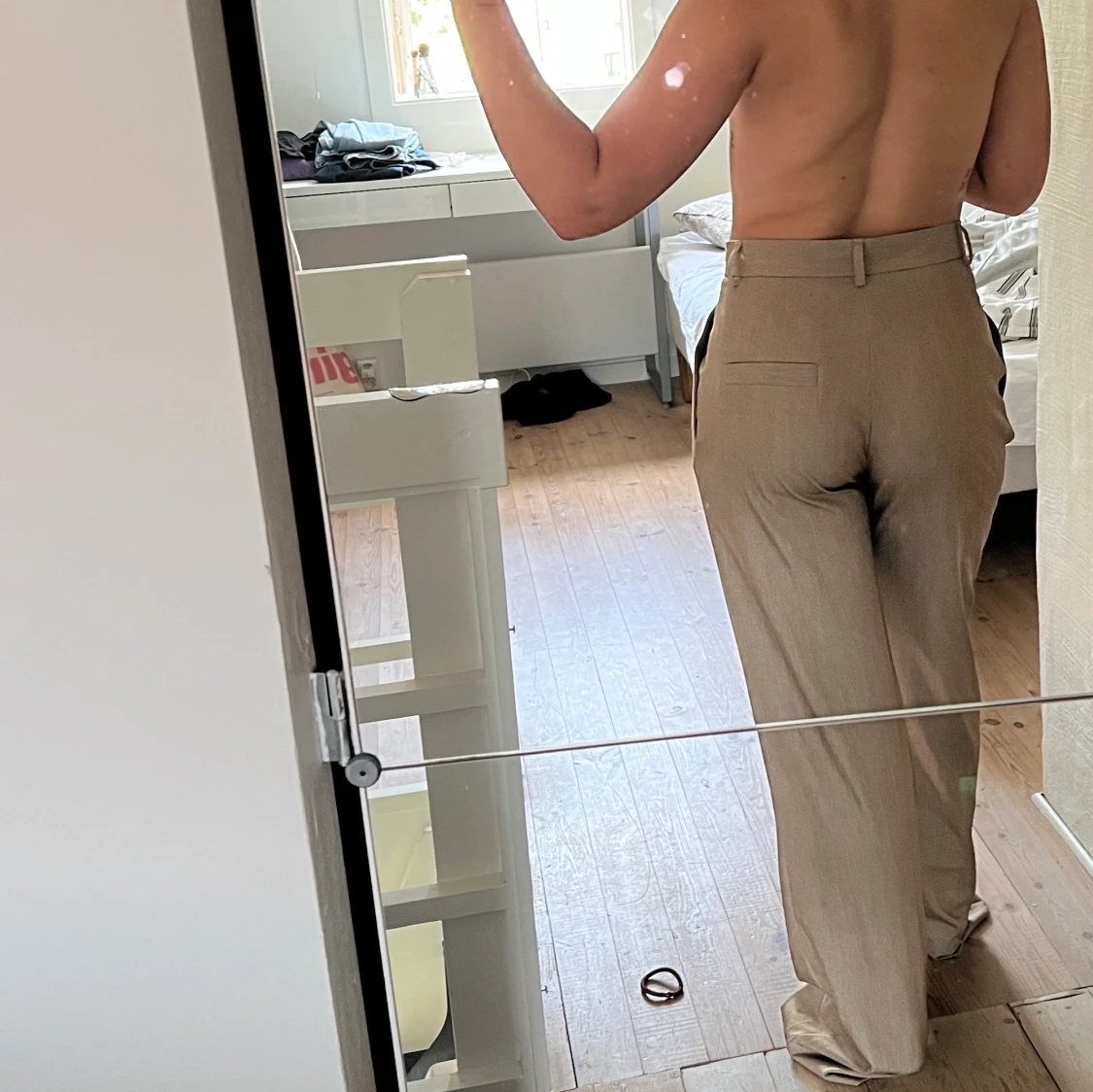 Beiga kostymbyxor  - 91