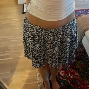 Kjol - Jättefin kjol!!