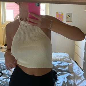 Halterneck-topp - Denna fina toppen är hel oanvänd, ursprungligen från zara 🥰