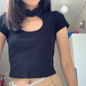 Gina Tricot tröja - Den är fortfarande ny, jag har bara använt 2 ggr