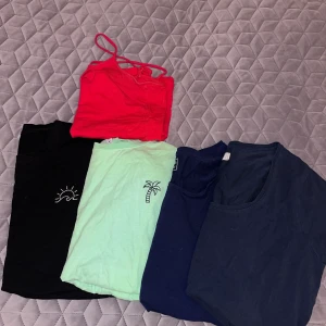 Basic t-shirts - 4 t-shirts och 1 linne. Köp alla för 30kr eller 1 för 10 + ev fraktkostnad. Kolla även mina andra annonser så kan vi komma överens om ett sammanlagt pris för ännu flera plagg