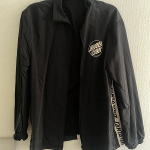 Santa cruz jacka - Super fin svart santa cruz jacka, oversized