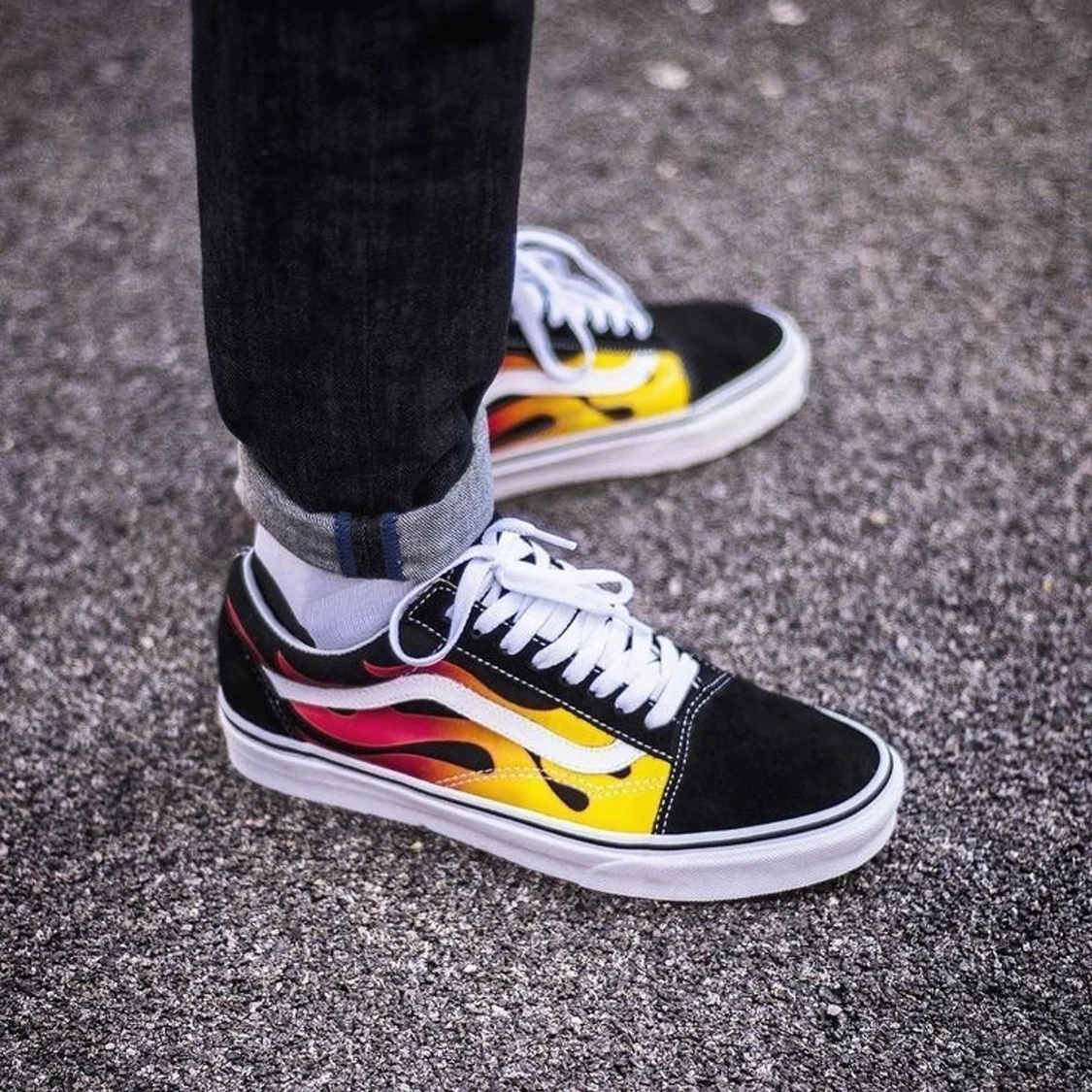 Vans old school med flammor