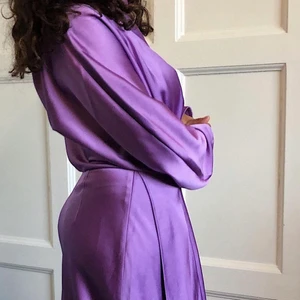 Stine Goya lilla kjole - Stine Goya Lilla kjole satin