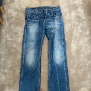 Coola baggy jeans  - Dem är coola men passar inte min stil längre:( 
