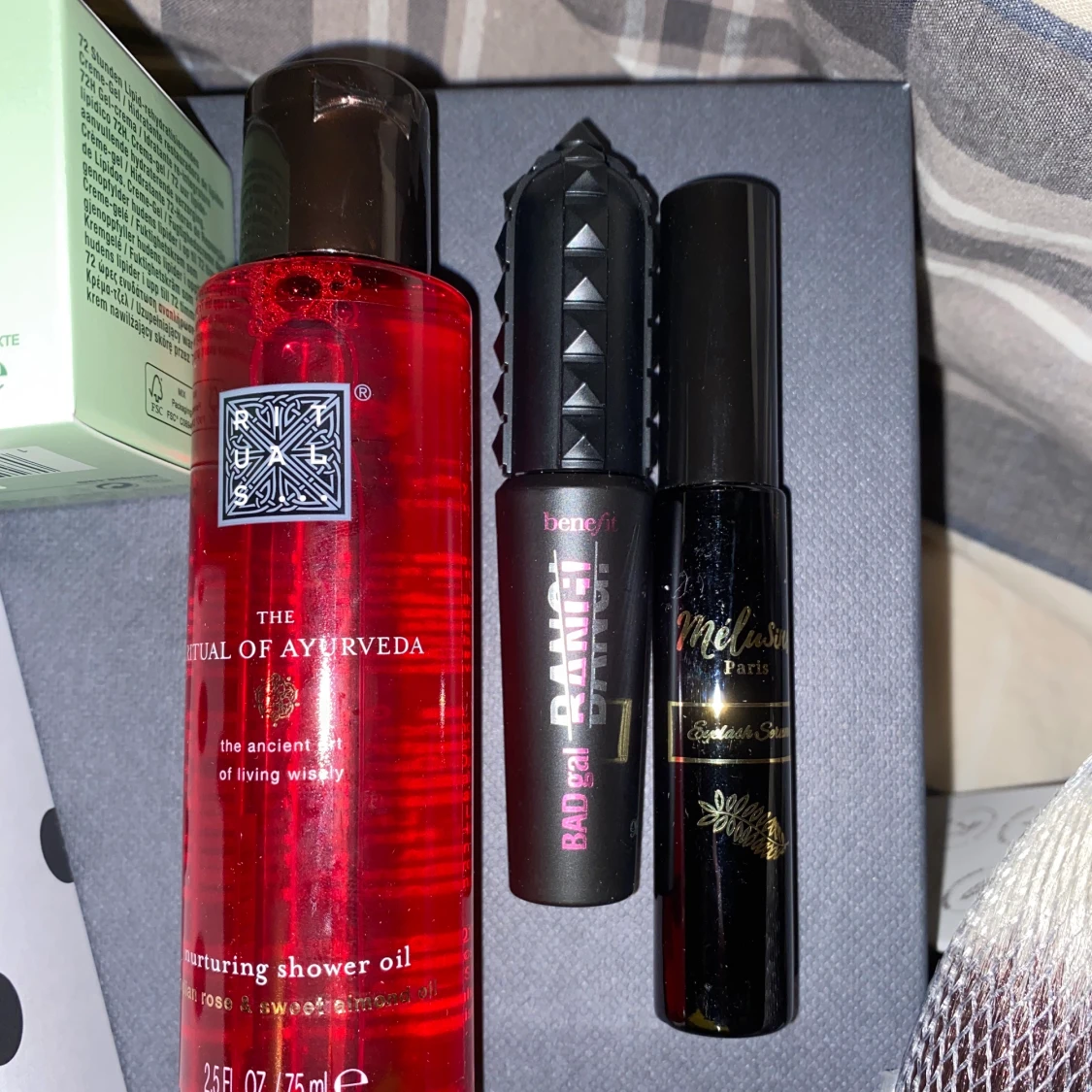 Smink samt ansiktvård - 90