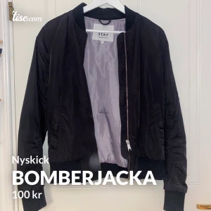 Bomberjacka  - Jättefint skick 