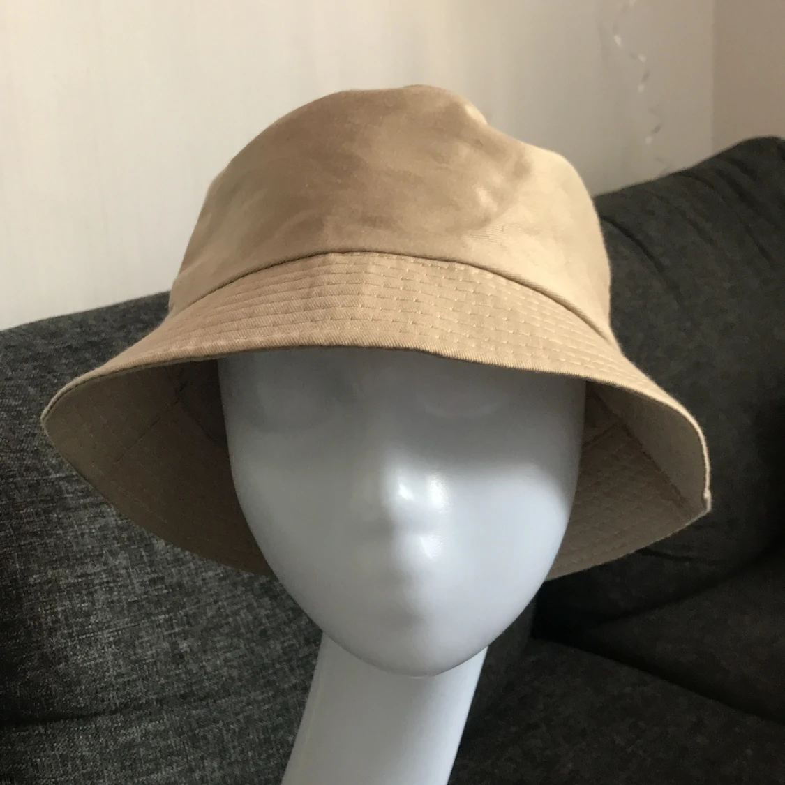 Beige bucket hat Shein, Onesize 
