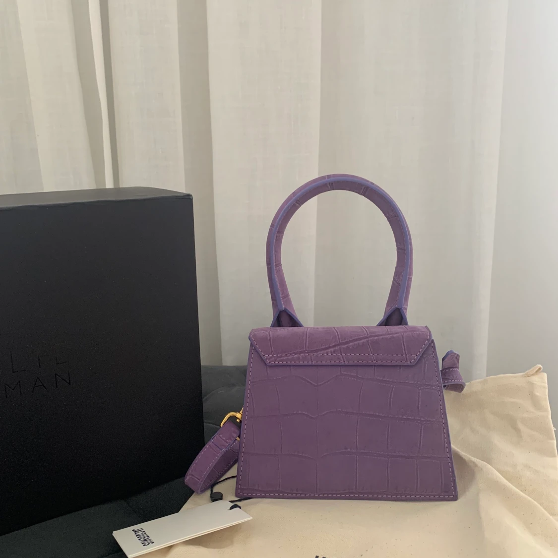 Jacquemus väska . - 90