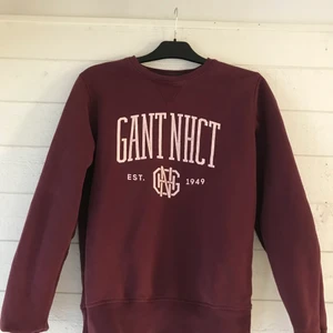 Gant mörk röd sweatshirts  - Skön och normal sliten 
